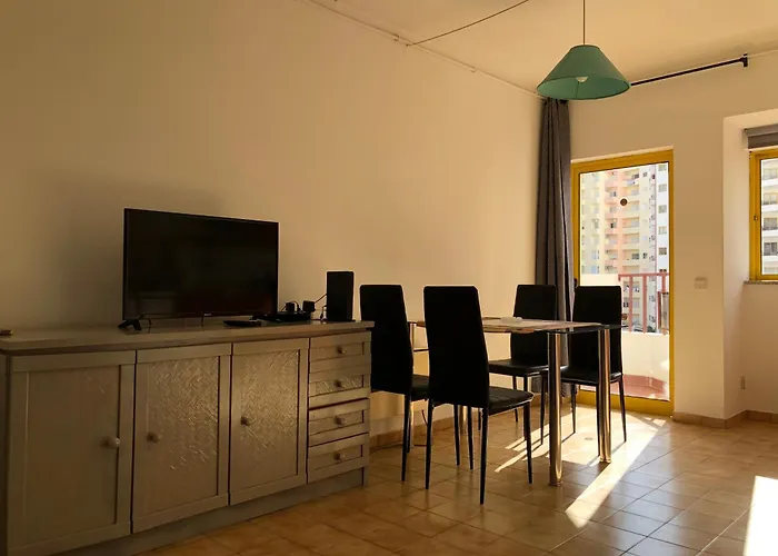 Clube Da Rocha Ii Lägenhet