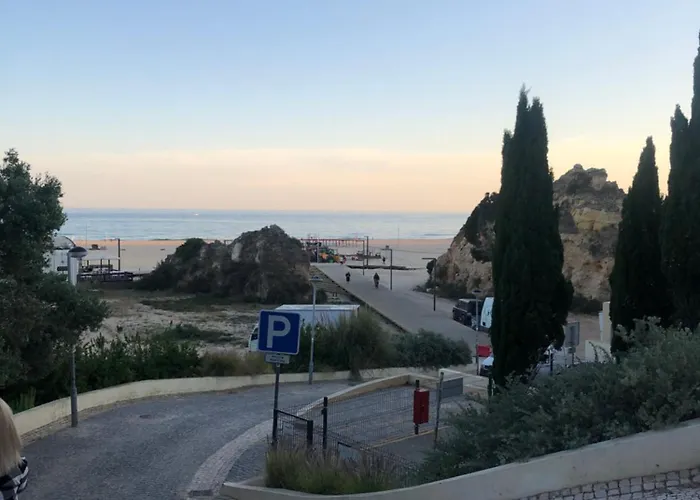 Clube Da Rocha Ii Lägenhet